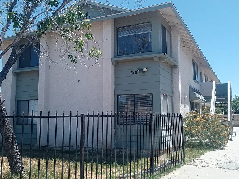 510 E Avenue Q2 #A — Photo 1