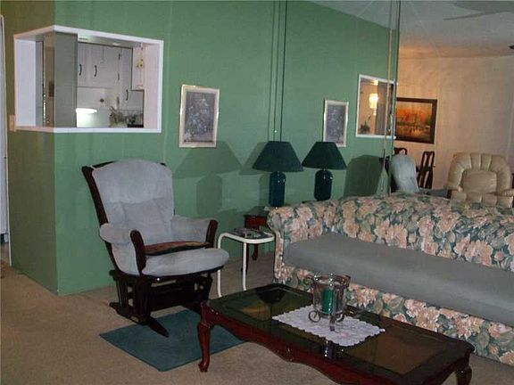 4th image of 50 NW 204th St APT 16