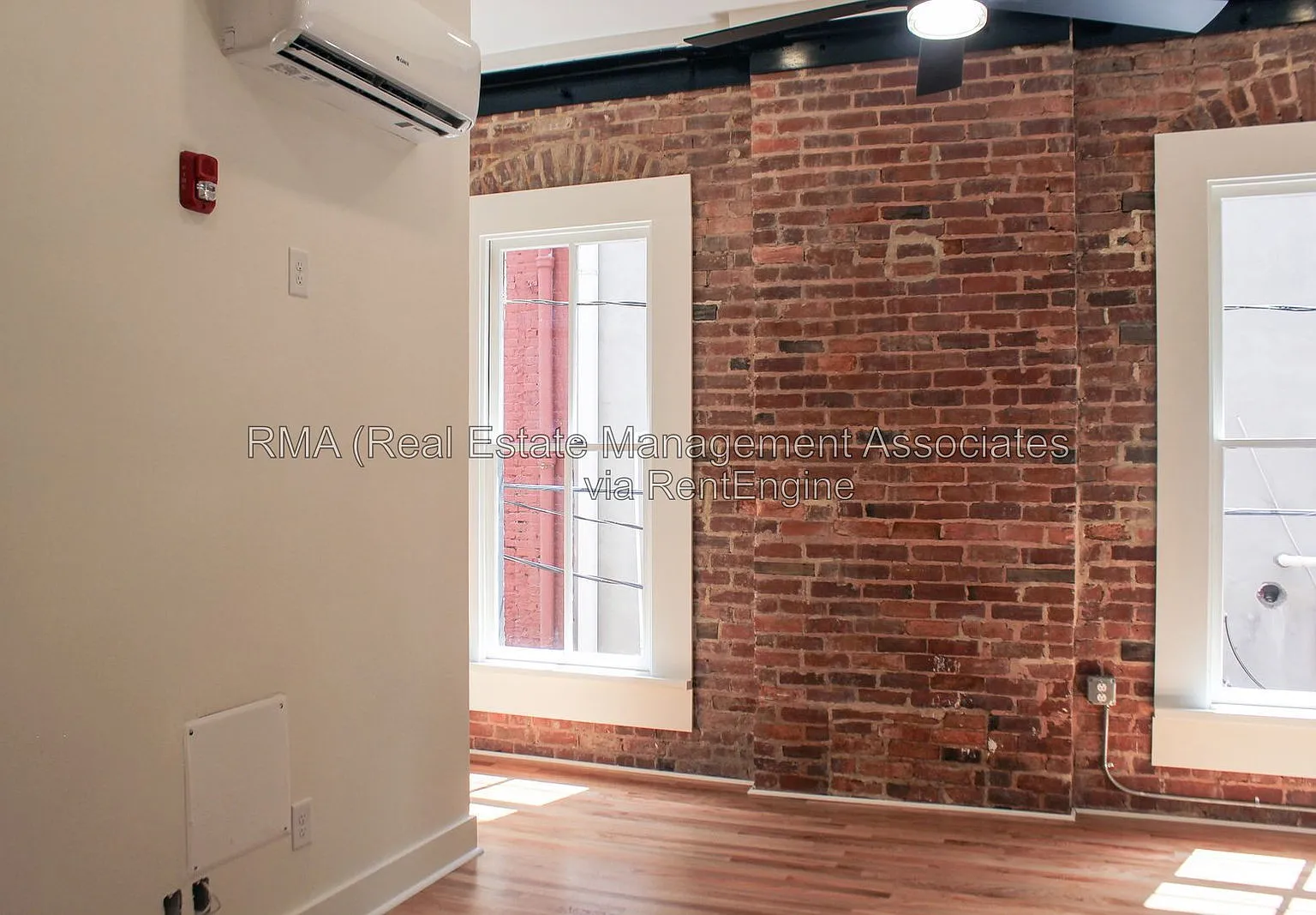 1 bed, 1.0 bath, 383 sqft, $1,100 — Photo 4
