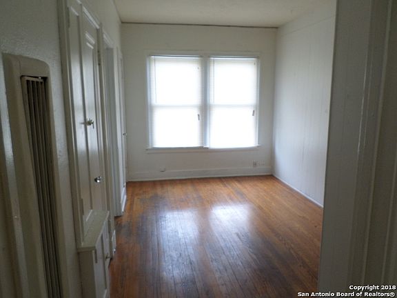 5th image of 258 Natalen Ave APT 3