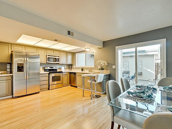 4th image of 7052 Cherry Chase Way