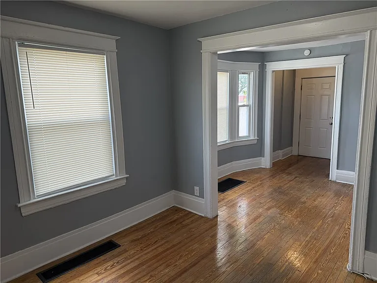 161 S Union St — Photo 3