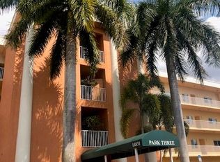 14831 Park Lake Dr PH 5, Fort Myers, FL 33919