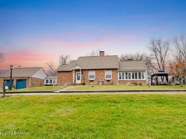 621 Clover Dr, Frankfort, KY 40601