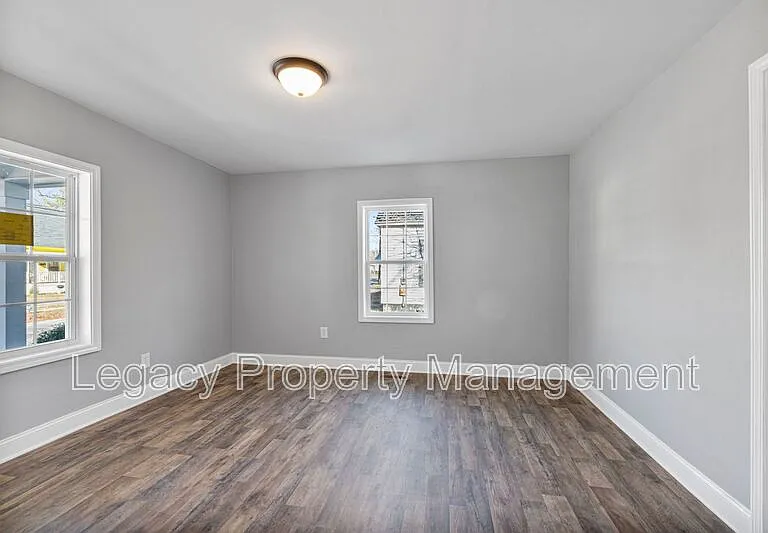 901 Branch St — Photo 11