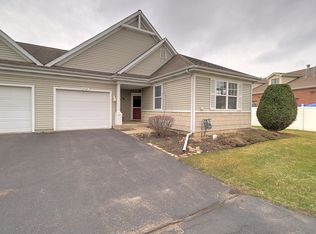2559 Oak Park Ct, Crest Hill, IL 60403