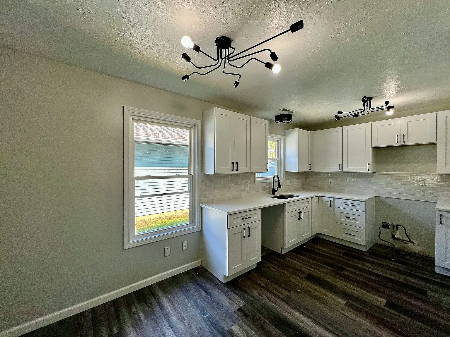 28 Sycamore Drive — Photo 2