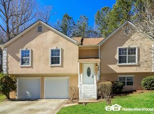 7439 Hunters Ridge Dr, Douglasville, GA 30134