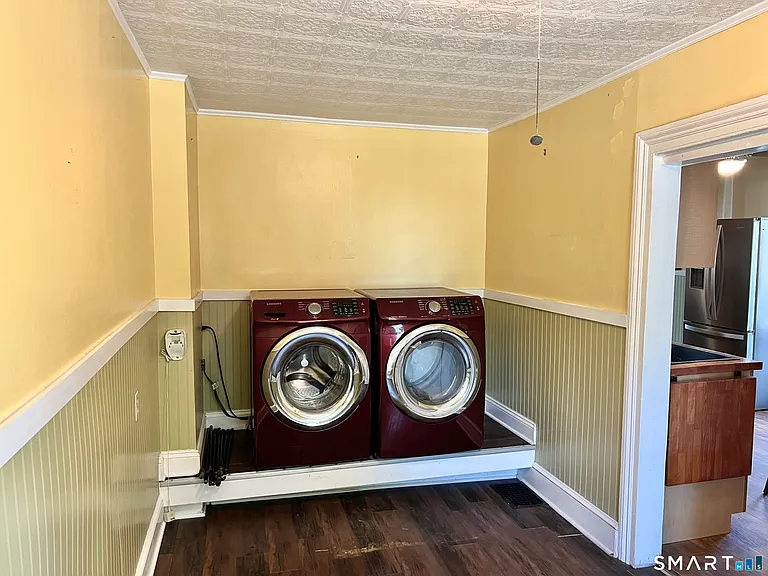 1596 Main St — Photo 7