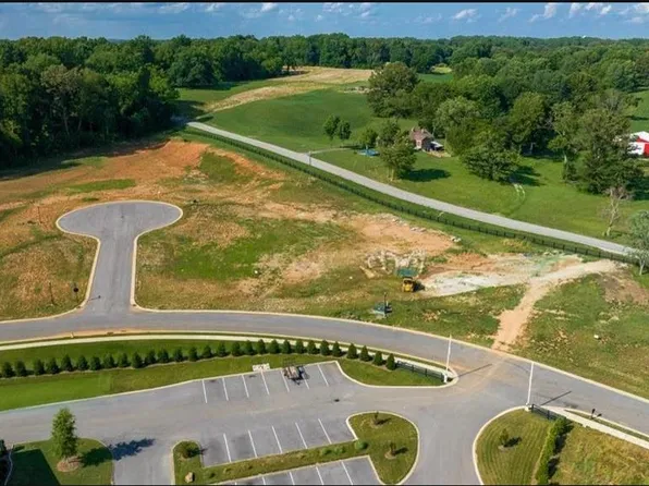 164 Wedge Ct, Bowling Green, KY 42103