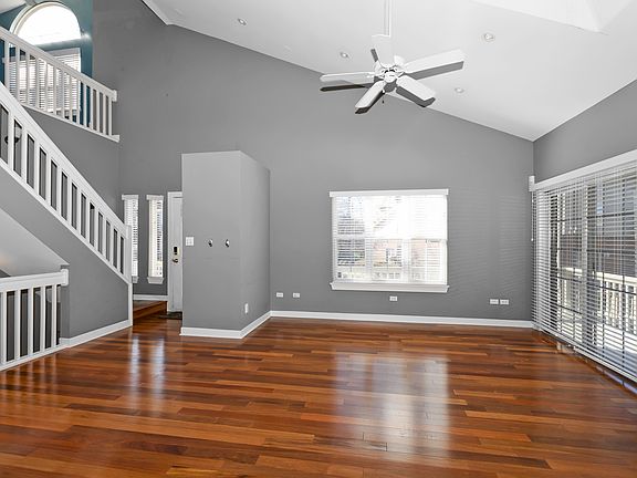 2nd image of 136 Willow Creek Ln