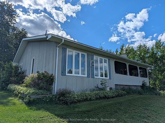 3rd image of 501182 Berry Rd