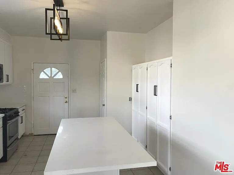 1732 Hauser Blvd — Photo 8