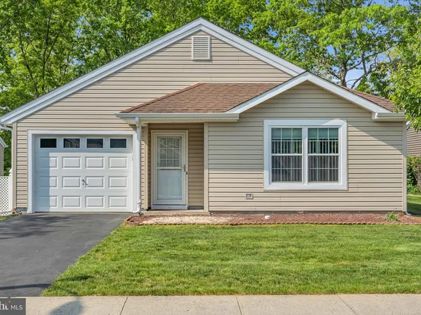 54 Dogwood Dr, Barnegat, NJ 08005