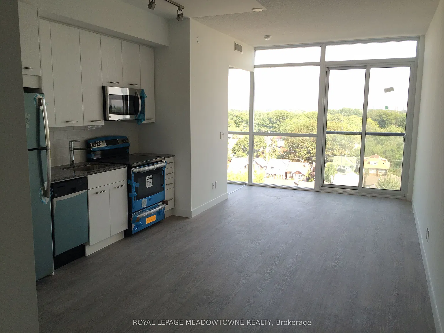 1 bed, $2,350 — Photo 2