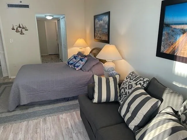 17920 Gulf Blvd #102 — Photo 11