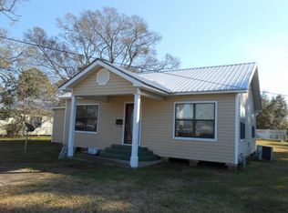 727 Ledoux St, Jennings, LA 70546