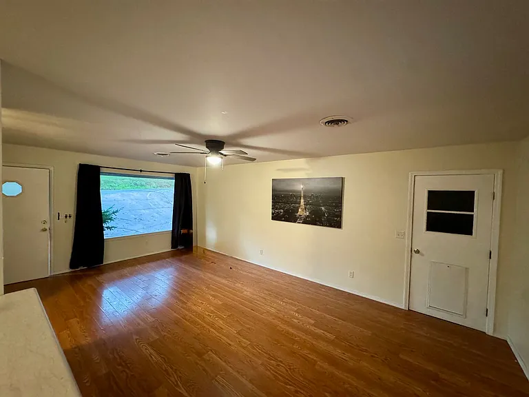 19 Gore Ln — Photo 2