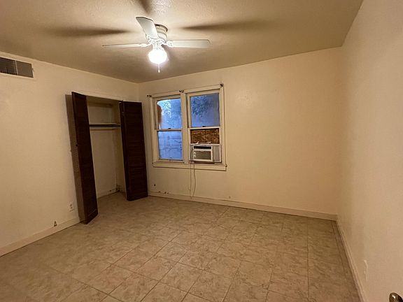 4th image of 205 W Bland St