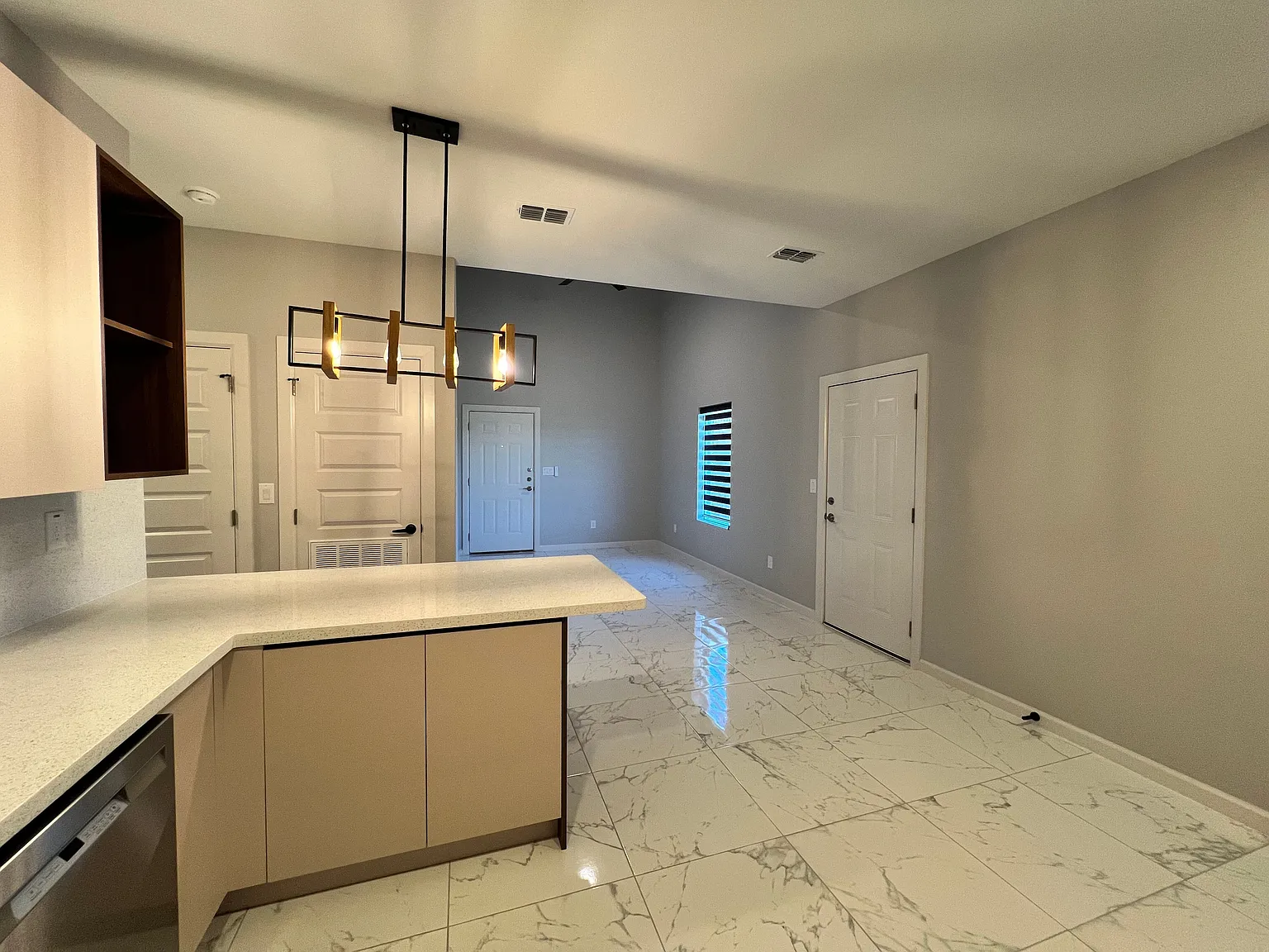 801 Pedro St — Photo 2