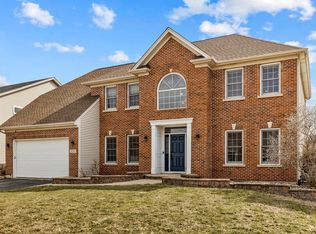 2052 Gardner Cir E, Aurora, IL 60503