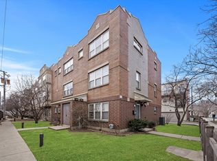 3951 W Ainslie St APT 2, Chicago, IL 60625
