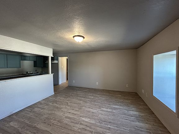 4th image of 29920 Main St #11450121