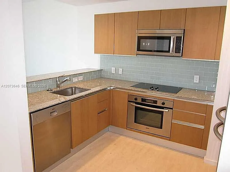 1060 Brickell Condo — Photo 4