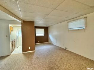 1910 S 5th St APT A, Springfield, IL 62703