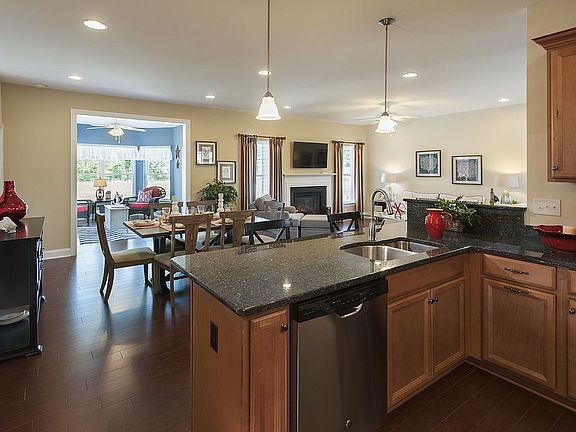Kitchen / living and sunroom