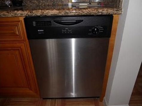 4th image of 9940 Nob Hill Pl