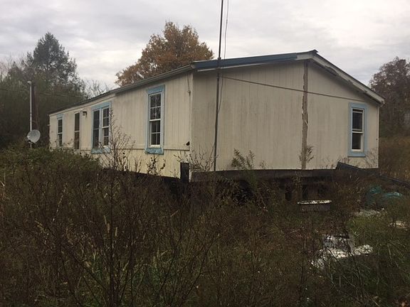 3rd image of 240 Middle Creek Ln