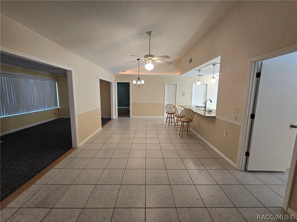 2 bed, 1118 sqft, $1,650 — Photo 4