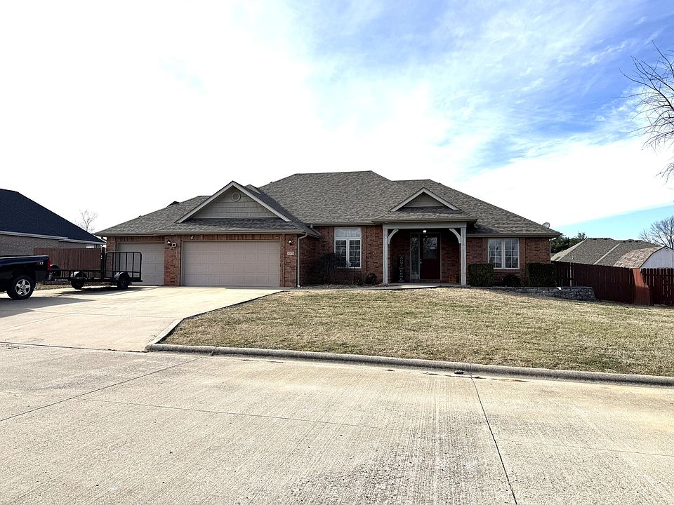 1st image of 1575 S Village Lane