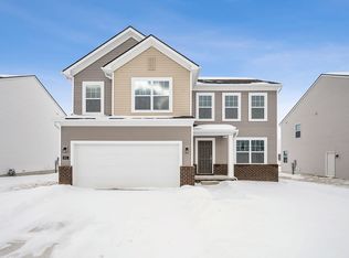 651 Countryside Dr, Chelsea, MI
