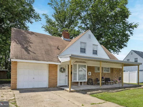 9202 Treaty Rd, Philadelphia, PA 19114