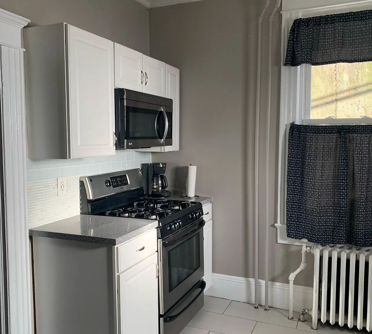 1 bed, 650 sqft, $1,600 — Photo 2