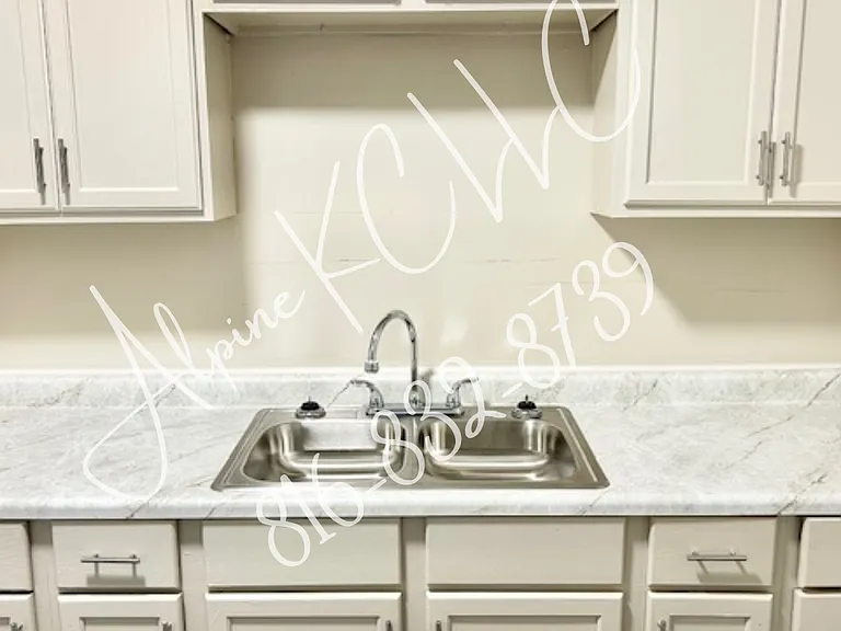 2965 Jackson Ave — Photo 12