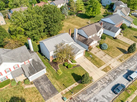 3rd image of 3822 River Place Ct