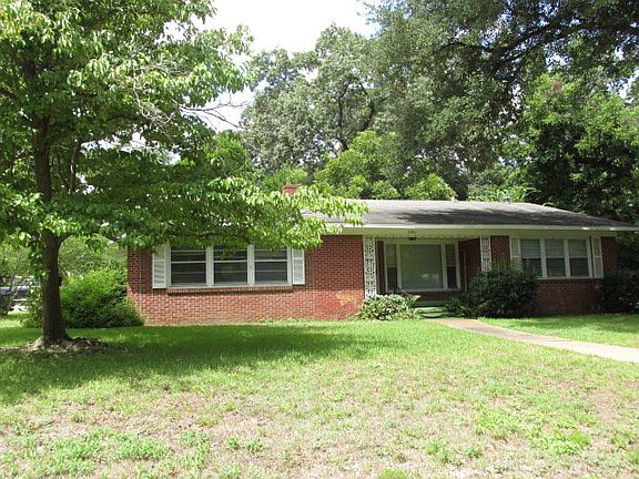 3rd image of 1101 E Angelina St
