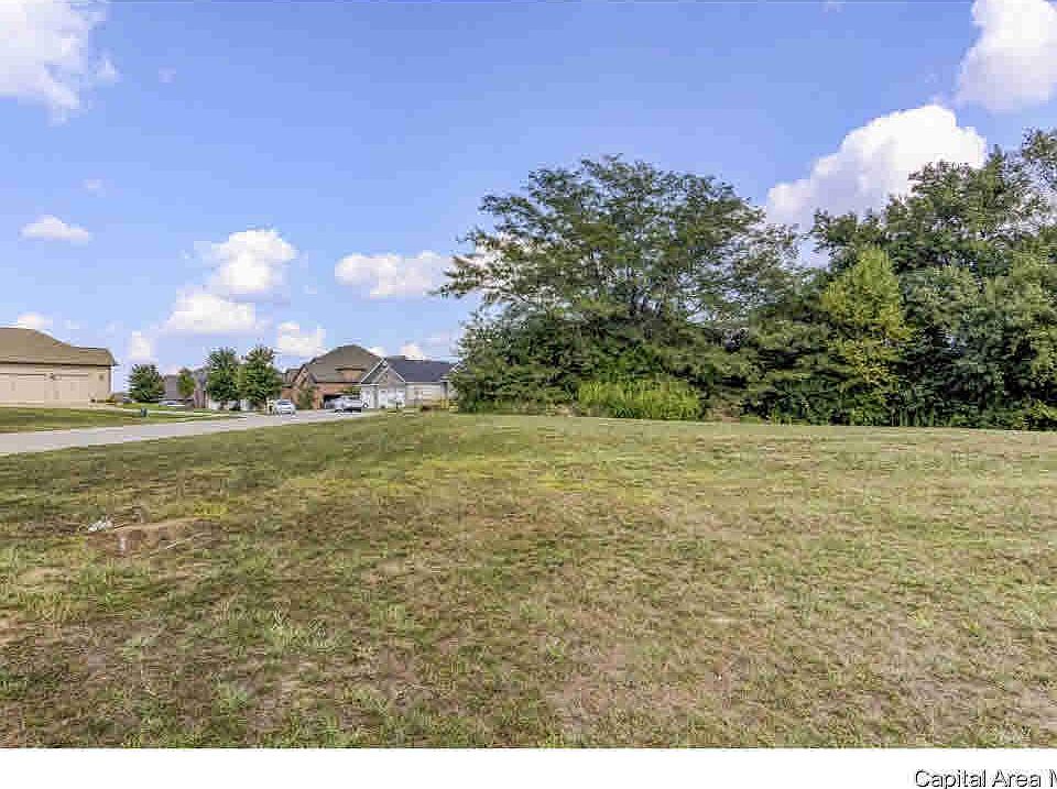 2nd image of 8975 Gordon Dr