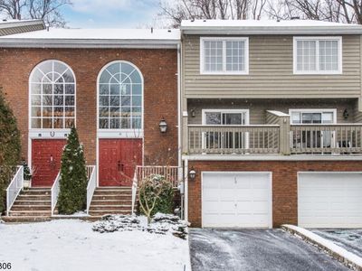 10 Fells Manor Road, Caldwell, NJ, 07006