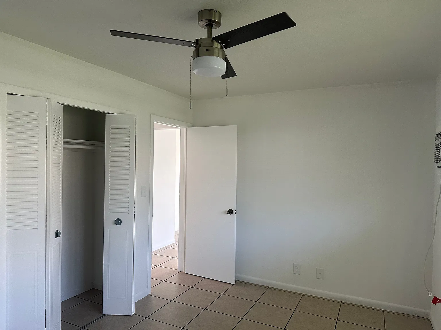 2 bed, 2322 sqft, $1,750 — Photo 4