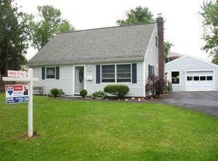 18 David Rd, Latham, NY 12110