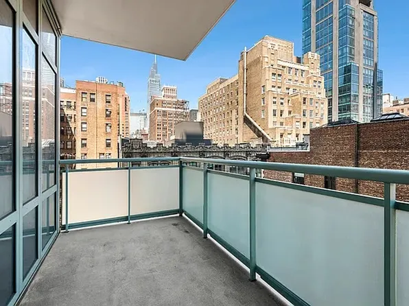 325 Fifth Avenue 19D image 1 of 5
