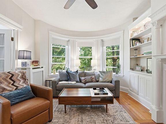 2nd image of 1896 Beacon St #3