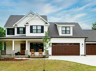 332 Brightleaf Dr, Whispering Pines, NC 28327