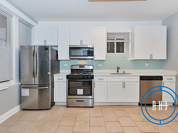 3rd image of 2144 N Bell Ave #3