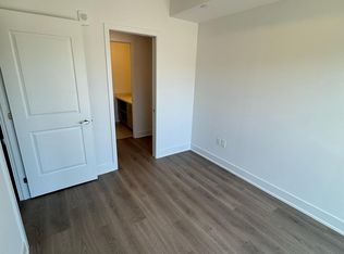 401 Shellard Ln #222, Brantford, ON N3T5K8