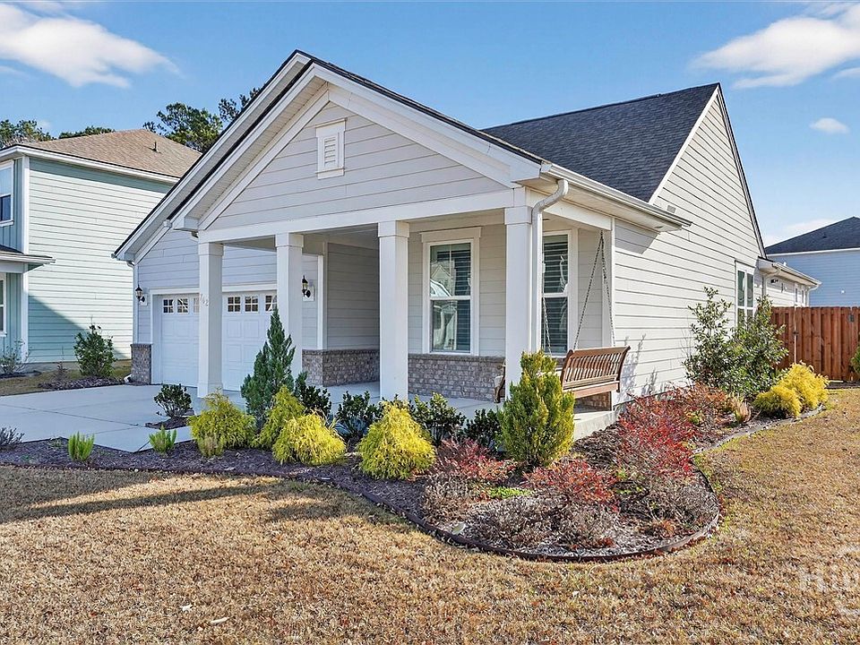 1st image of 742 Longleaf Dr